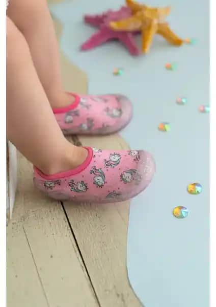 First Step Simli Unicorn Kız Çocuk Deniz Ayakkabısı - Güvenli ve Konforlu Plaj Ayakkabısı