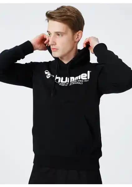 Hummel Regow Erkek Eşofman Üstü 920894-2001 Modern ve Rahat Spor Giyim Seçeneği