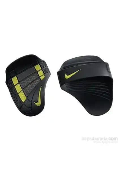 Nike Alpha Training Grip Eliği: Güçlü Tutuş ve Dayanıklılık İçin Uygun Spor Ekipmanı