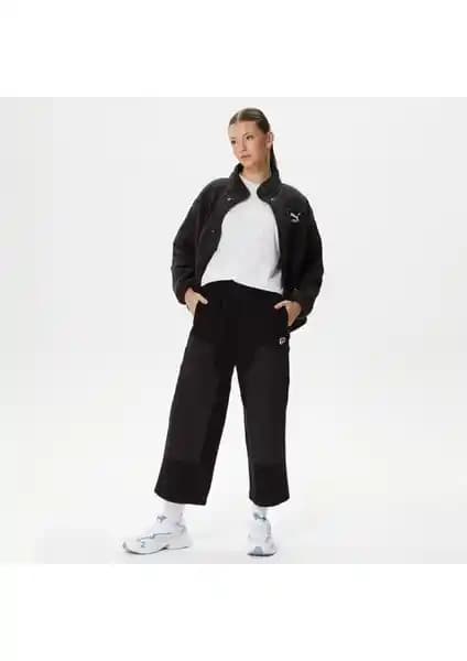 Puma Downtown Kadife Kadın Eşofman Altı: Şıklık ve Konforun Modern Buluşması