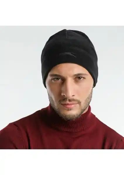 Slazenger BENT Polar Unisex Siyah Bere: Şık ve Sıcak Tutucu Kış Aksesuarı