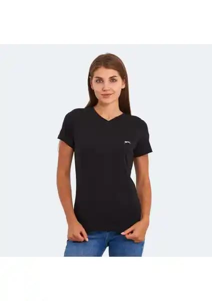 Slazenger Kristen Kadın Siyah Tişörtü: Şık ve Konforlu Yazlık Kadın Giyim Parçası