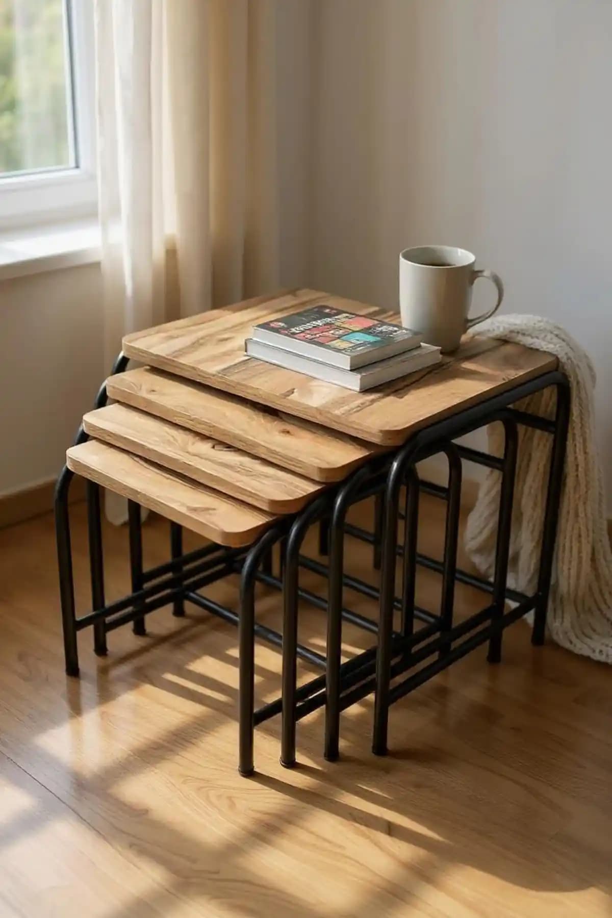 ASLANSTORE 4’lü Metal Zigon Sehpa Seti Modern Tasarım ve Dayanıklılık Özellikleriyle