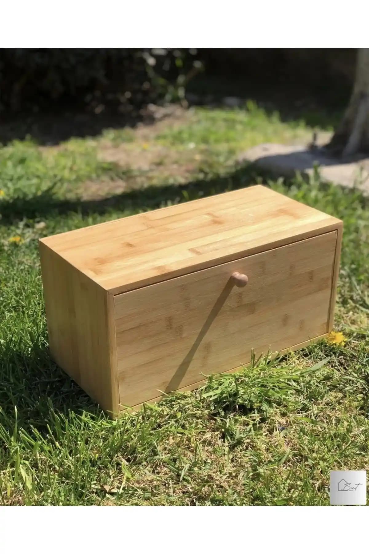 Bambu Ekmek Dolabı: Doğal ve Şık Tasarımıyla Mutfaklarınız İçin Uygun Saklama Çözümü