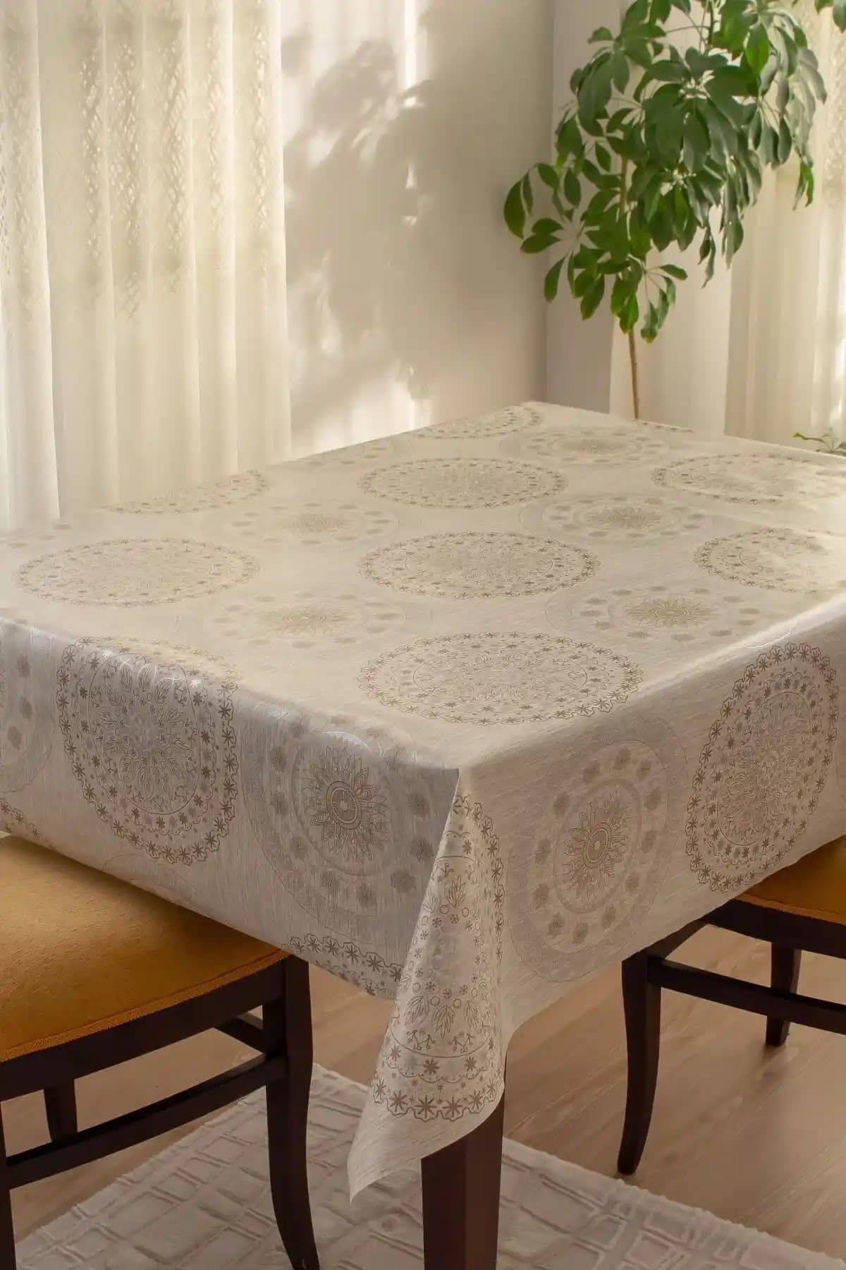 Barış Home Collection Osmanlı Desenli Silinebilir PVC Masa Örtüsü Detayları ve Kullanım İpuçları