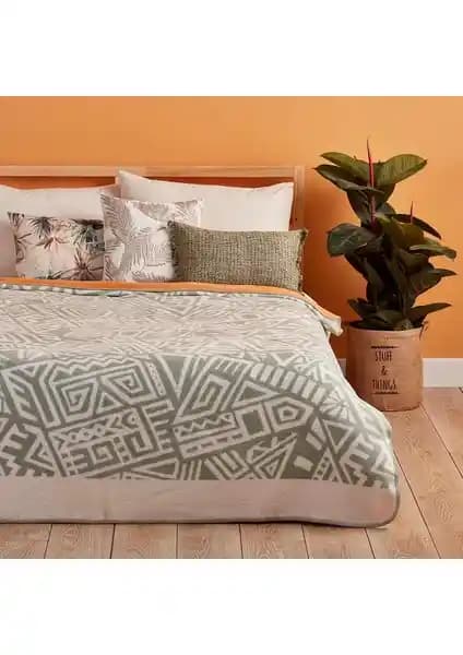 Bella Maison Rebel Pamuklu Çift Kişilik Battaniye: Yumuşak ve Şık Ev Tekstili Seçeneği