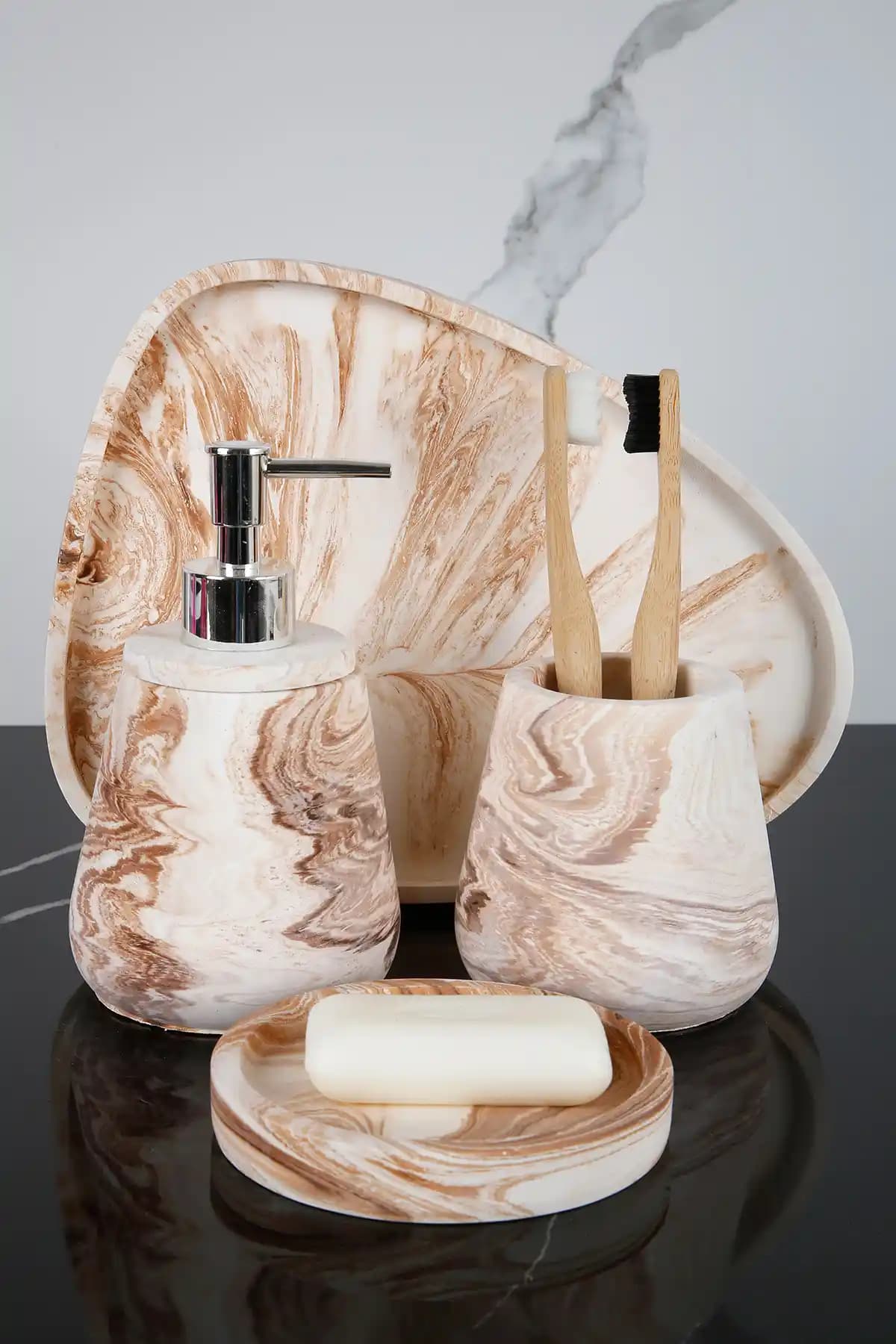 Betonmall 4 Parça Mermer Desenli Beton Banyo Seti: Dayanıklı ve Estetik Tasarım Çözümü