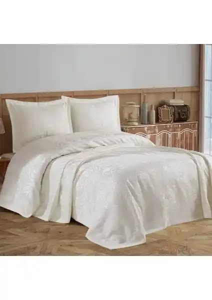 Bir Home Valeron Pano Şönil Çift Kişilik Yatak Örtüsü: Estetik ve Konfor Bir Arada