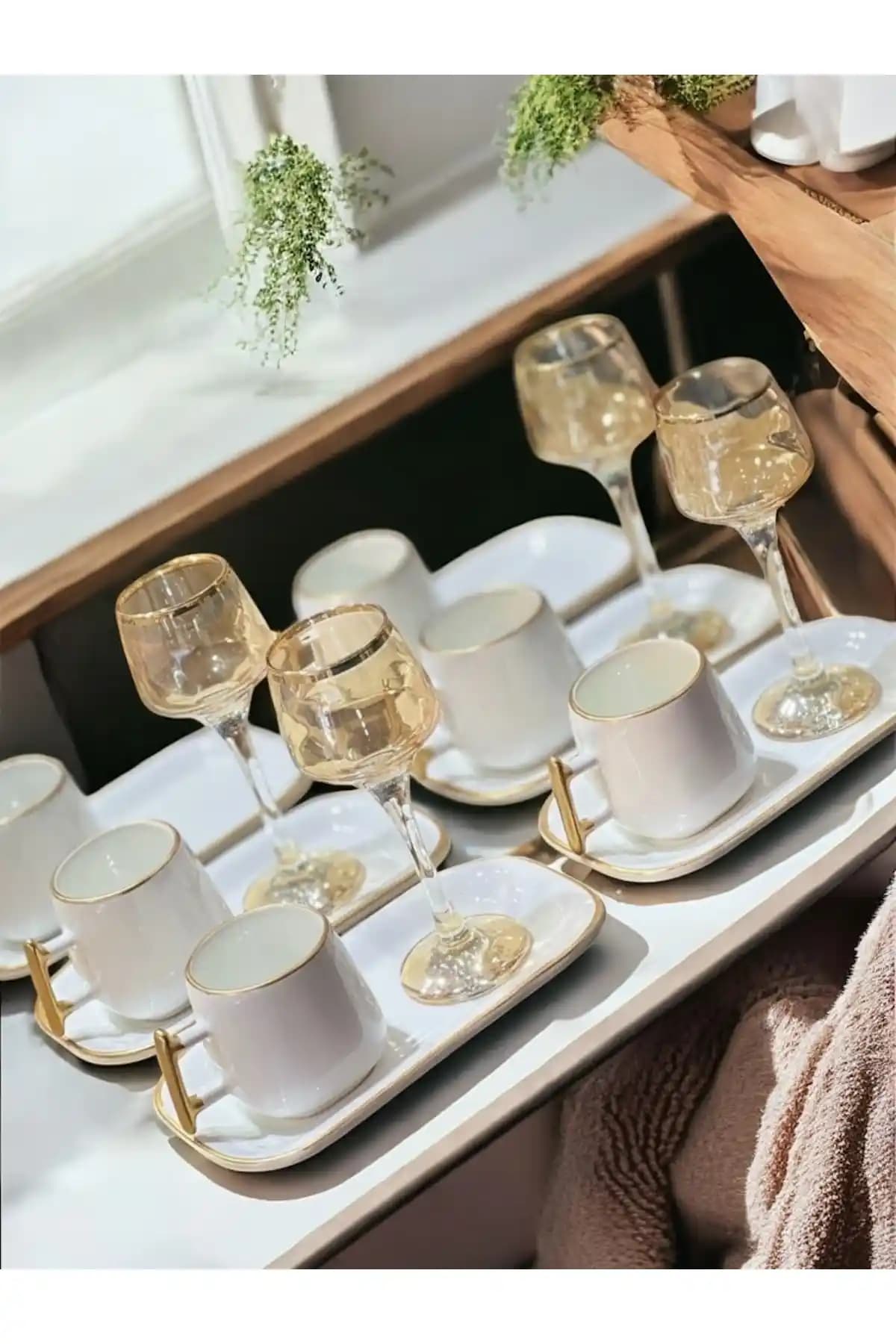 CARMEN SOFT Paris Elica Serisi Kahve Fincan Takımı Şık ve Dayanıklı Tasarım