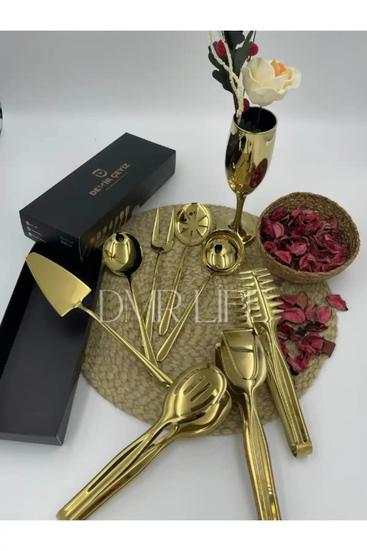 Demir Çeyiz Gold Sos ve Maşa Servis Seti 8 Parça Şık ve Dayanıklı Tasarım