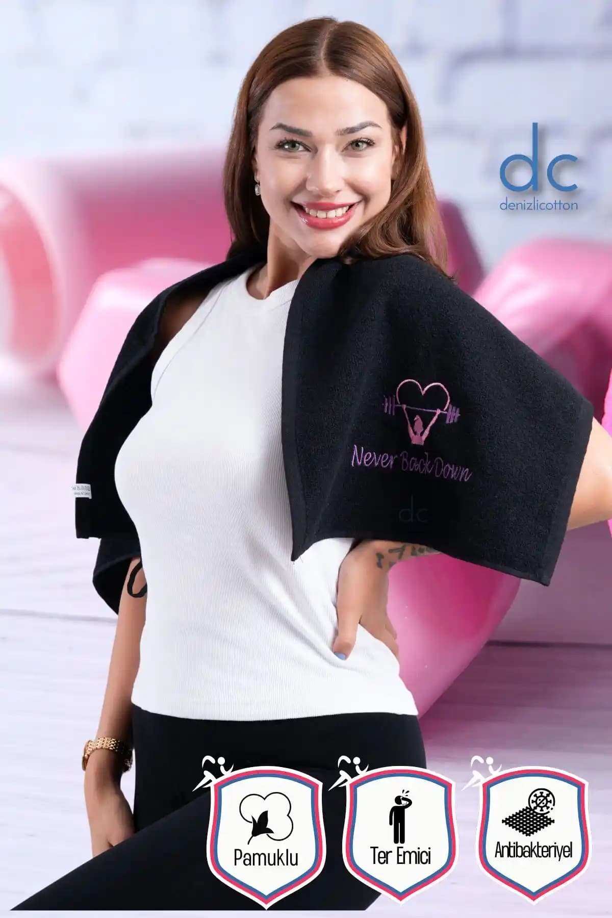 Denizlicotton Nakışlı Sporcu Havlusu: Yüksek Emicilik ve Estetik Tasarım Özellikleri