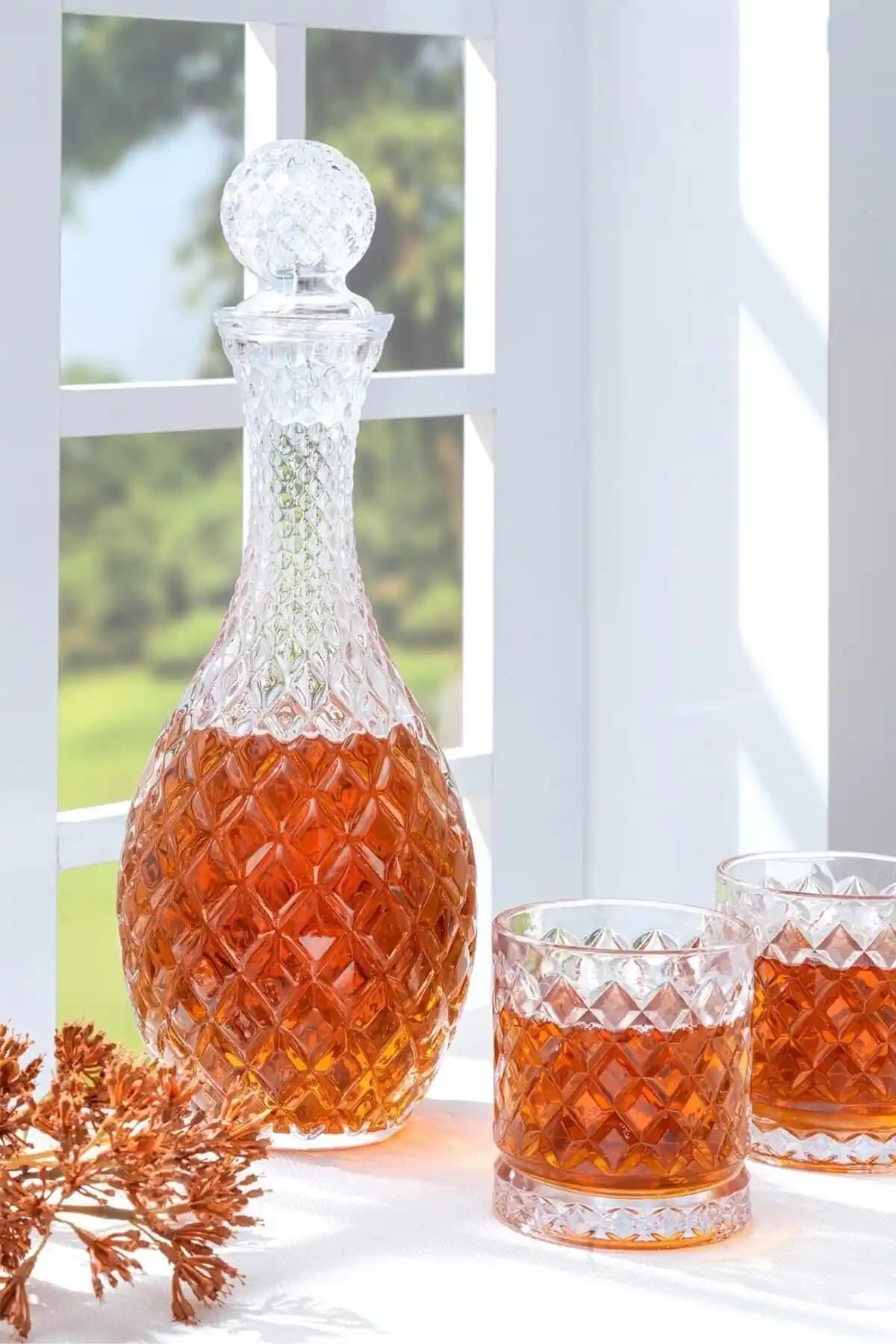 Glamis Selen Concept El Yapımı Cam Sürahi: Estetik ve Dayanıklı Tasarım Özellikleri