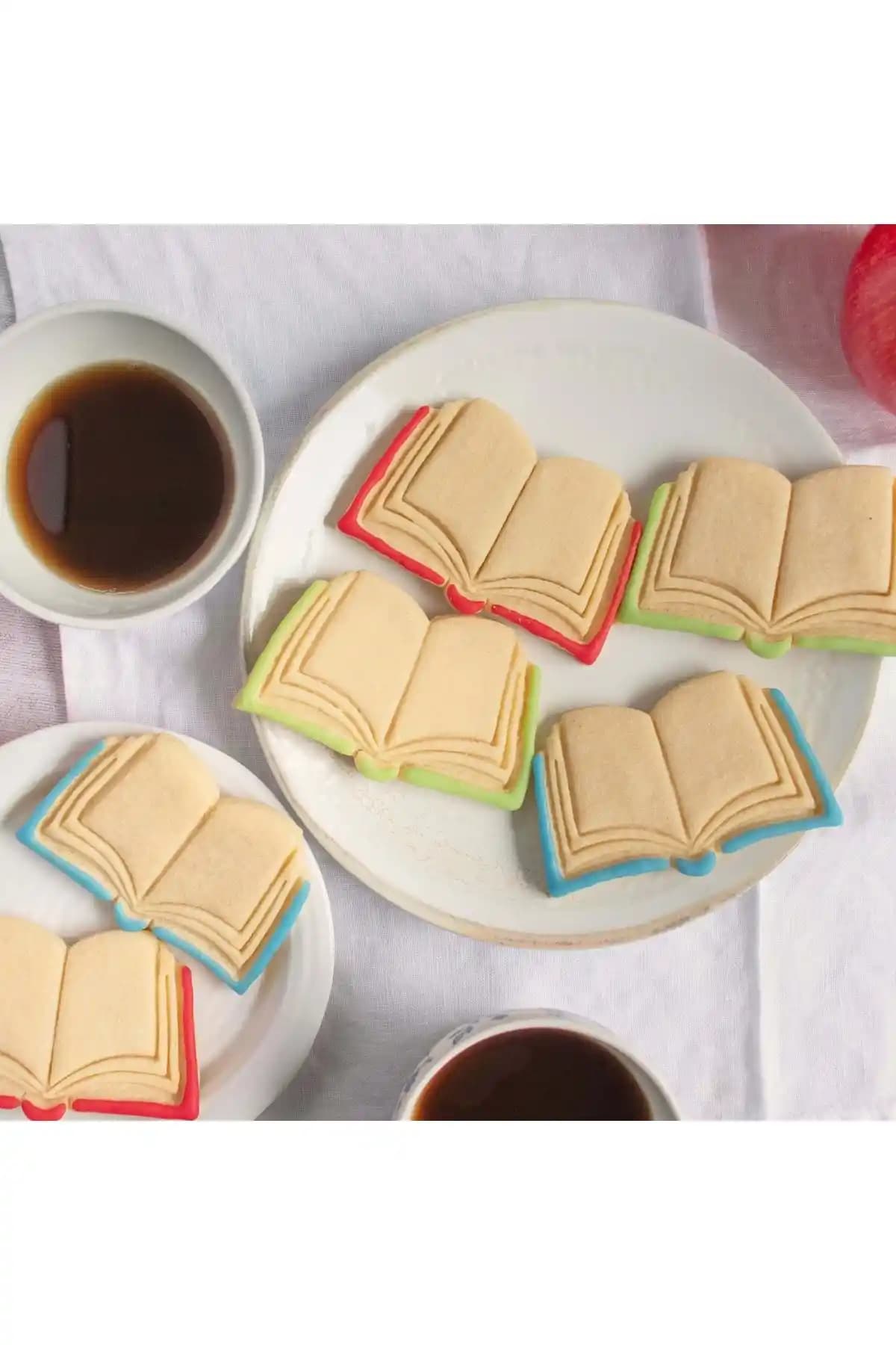 Hobist Kitap Kurabiye ve Şeker Hamuru Kalıbı: Yaratıcı Pasta ve Kurabiye Tasarımları İçin Güvenli Seçenekler