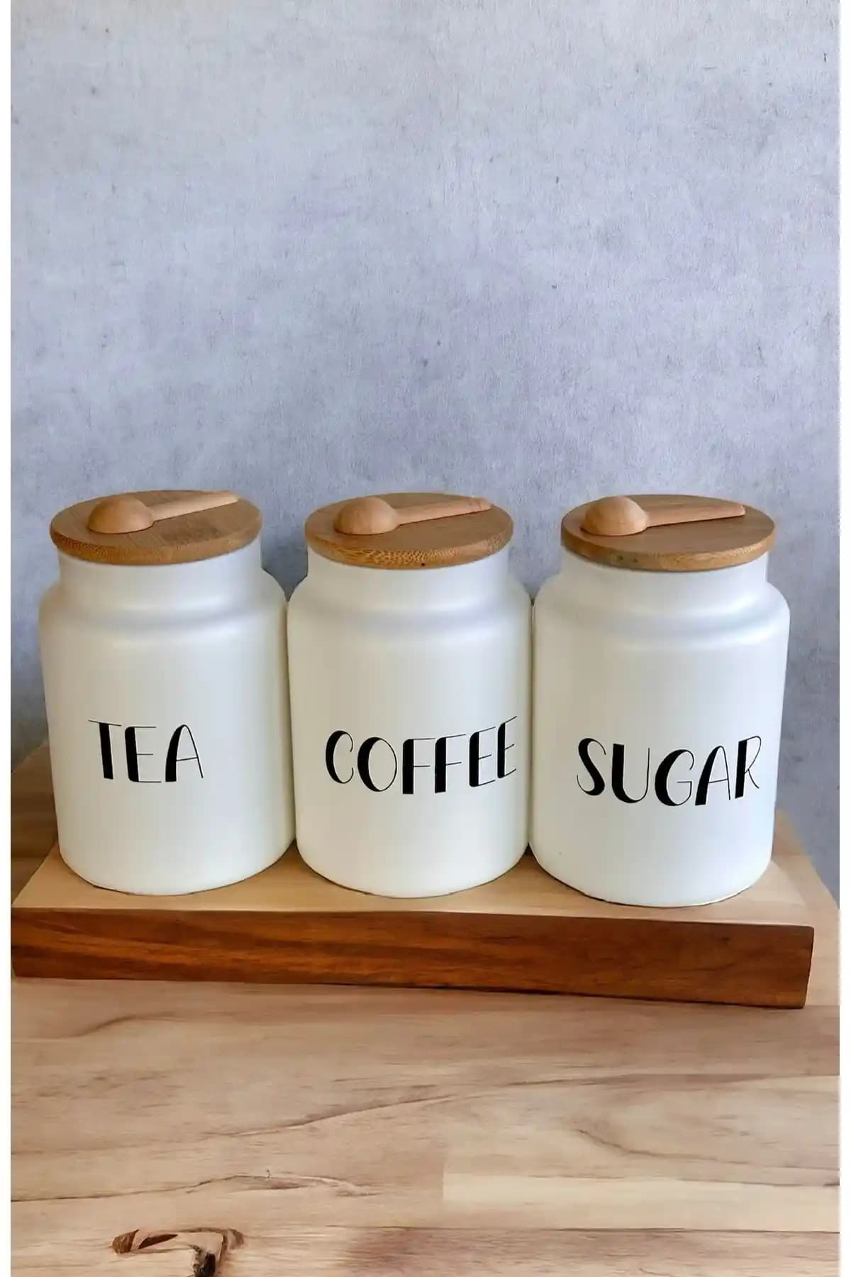 Kitchen Pembelia 3’lü Bambu Kapaklı Cam Kavanoz Seti ile Mutfaklarınızı Şık ve Düzenli Hale Getirin