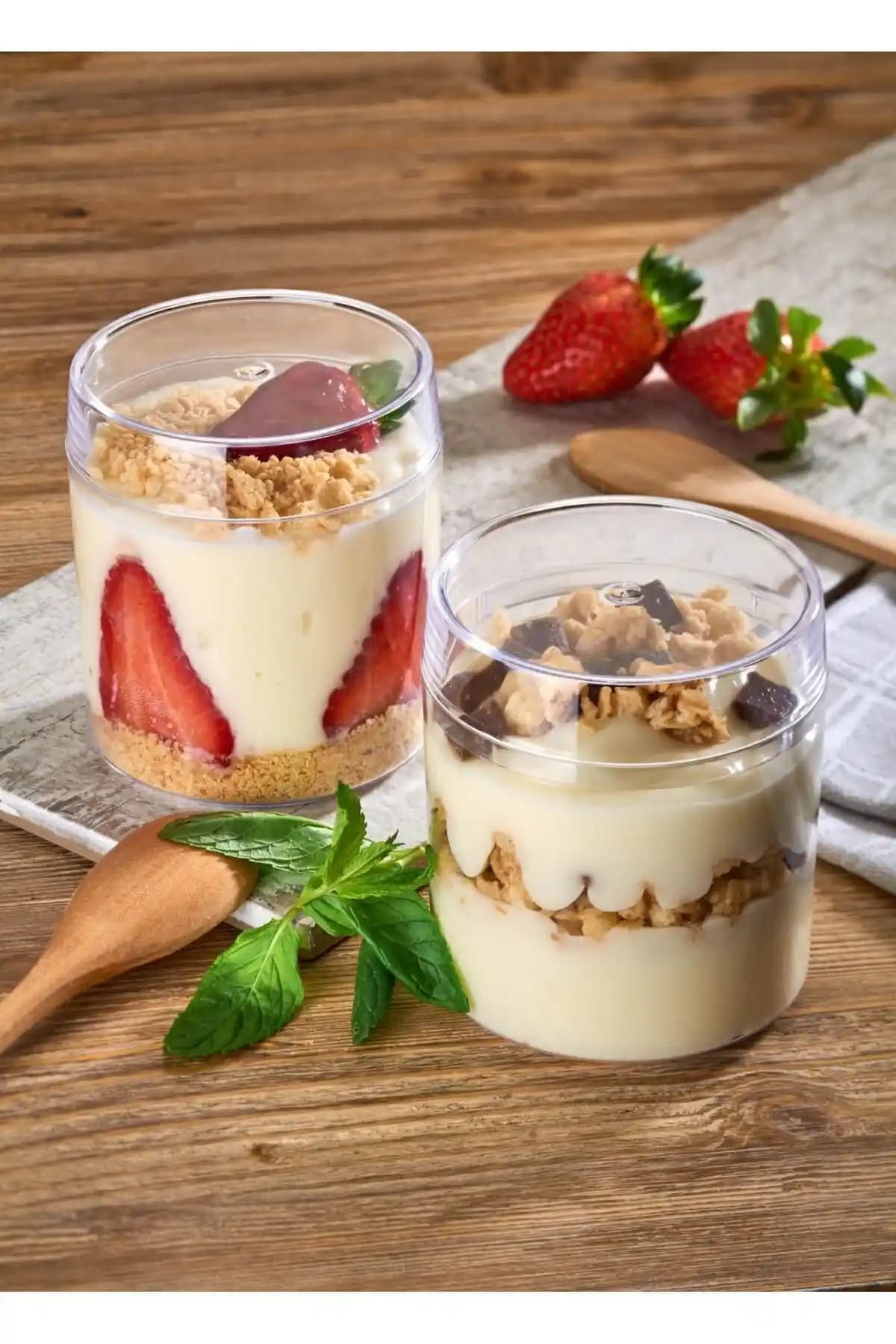 Kristalp Magnolya Kristal Kap Tatlı Kabı Kasesi: Estetik ve Kullanışlı Saklama Çözümü