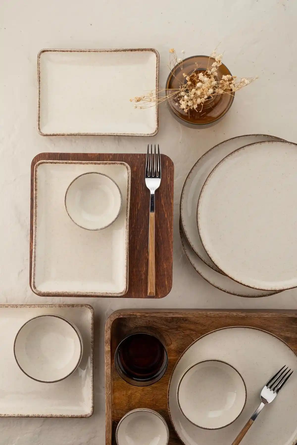 Kütahya Porselen Moderna 14 Parça 6 Kişilik Kahvaltı Takımı Tarçın Renkli Modern Tasarım