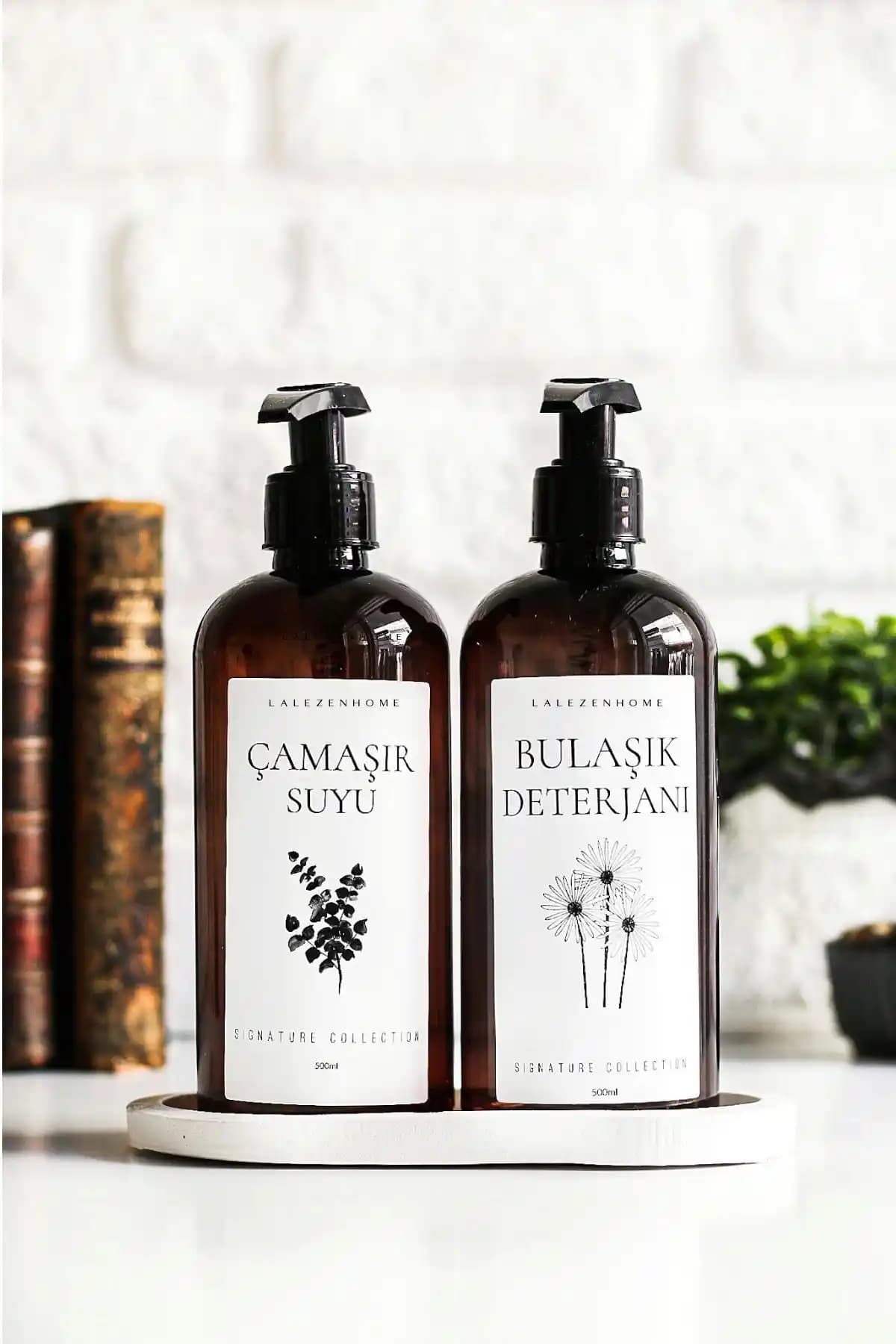 LALEZEN HOME Beyaz Standlı Çiçekli Temizlik Şişesi Pratik ve Estetik Tasarım