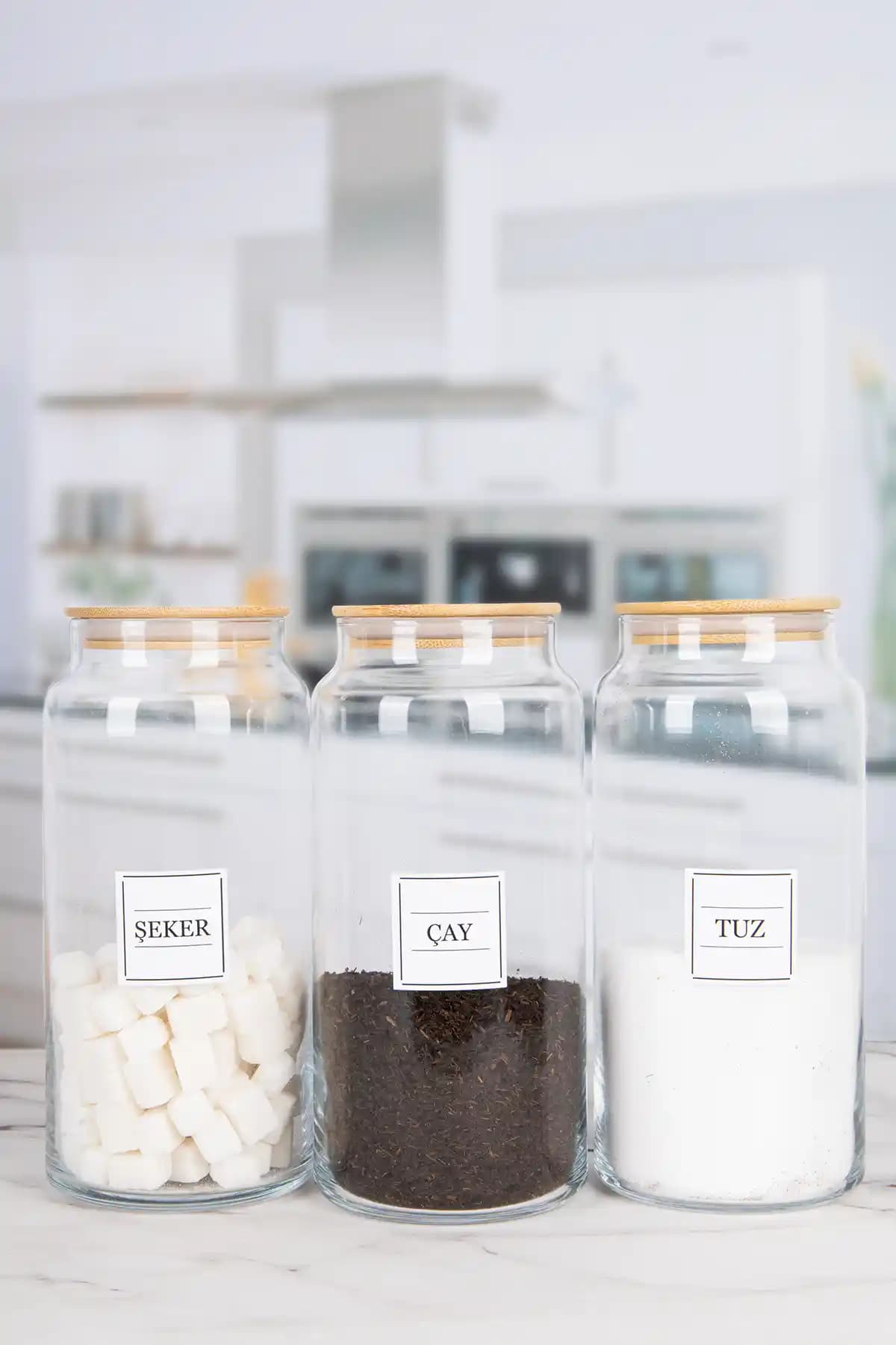 Lizzy 3'lü Ahşap Kapaklı Cam Kavanoz Seti ile Mutfak Düzeninizi Geliştirin