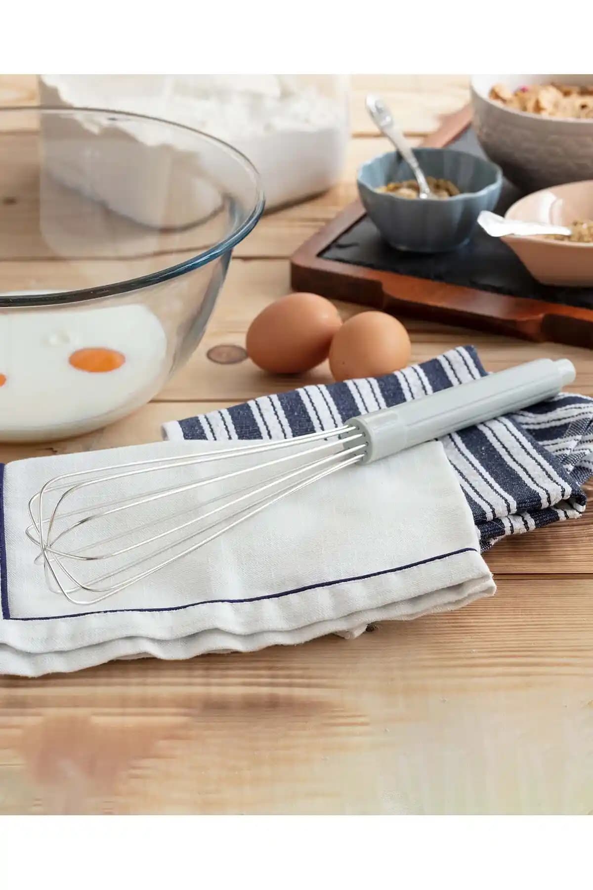 Madame Coco Bluff Çırpıcı: Dayanıklı, Pratik ve Ergonomik Mutfak Gereciği