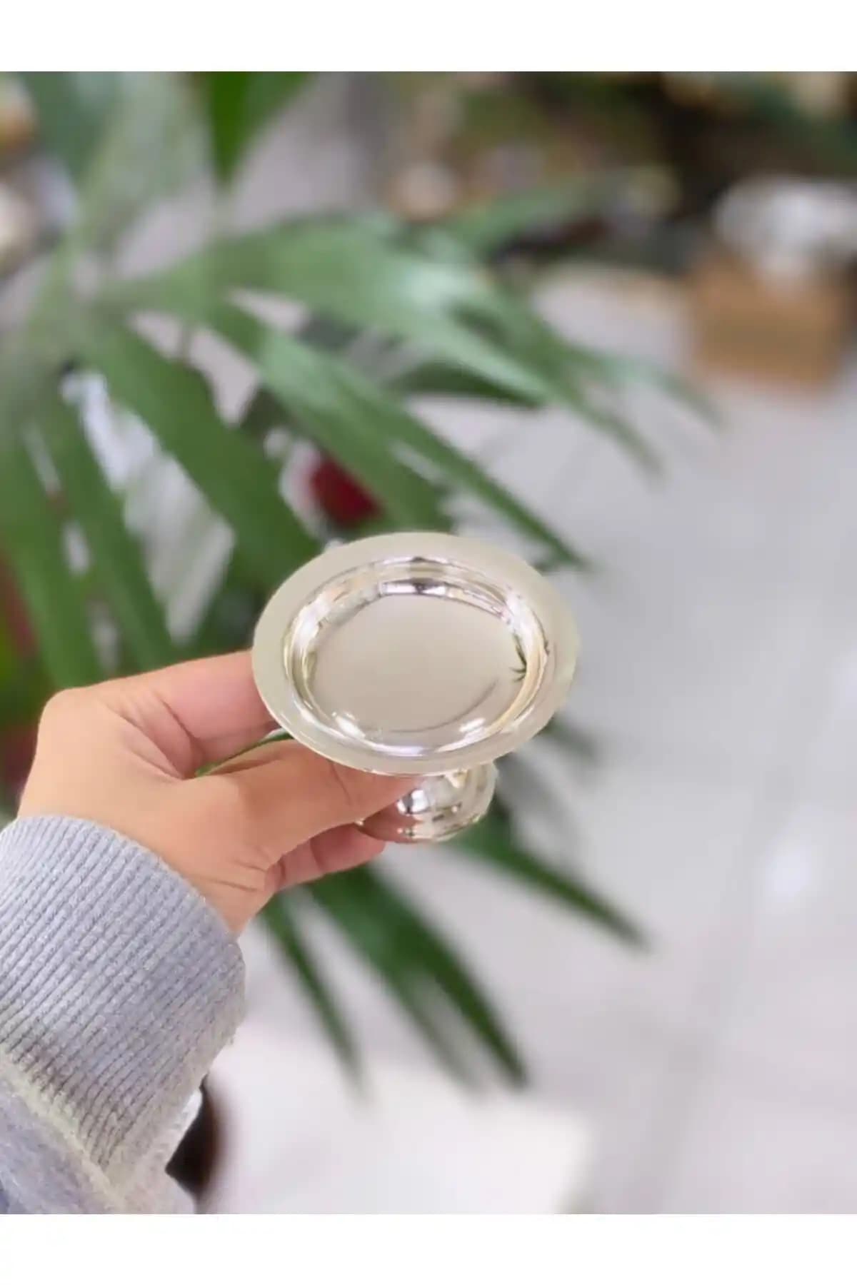 Modern ve Şık Metal Lokumluk Tek Parça Tasarımı Güçüş Renkli Mutfağınıza Uyum Sağlar