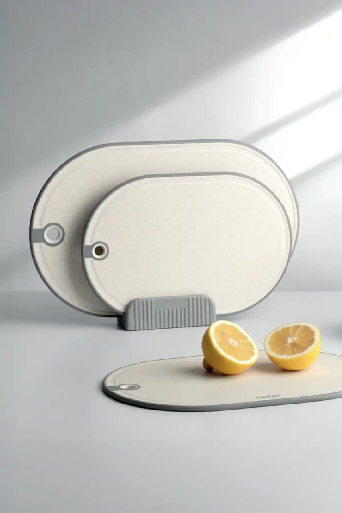 Nehir Linda Silikon 3 Parça Kesme Tahtası: Dayanıklı ve Pratik Mutfak Çözümü