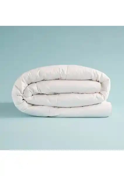 Othello Soffica Kaz Tüyü Yorgan: Yüksek Kalite ve Estetikle Konforlu Uyku Deneyimi