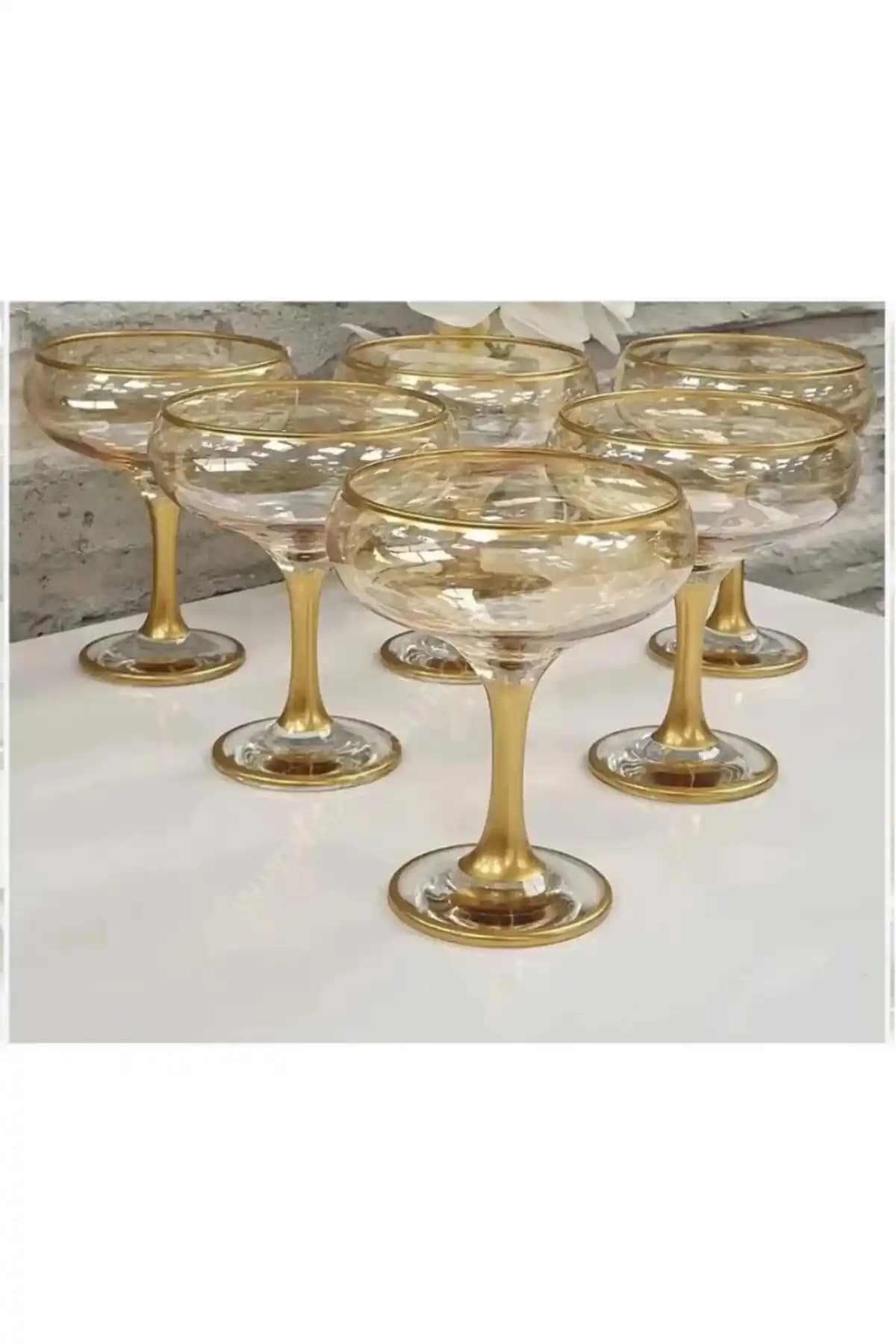 Paşabahçe 6'lı Cam Dondurmalık Seti Estetik ve Fonksiyonellik Bir Arada