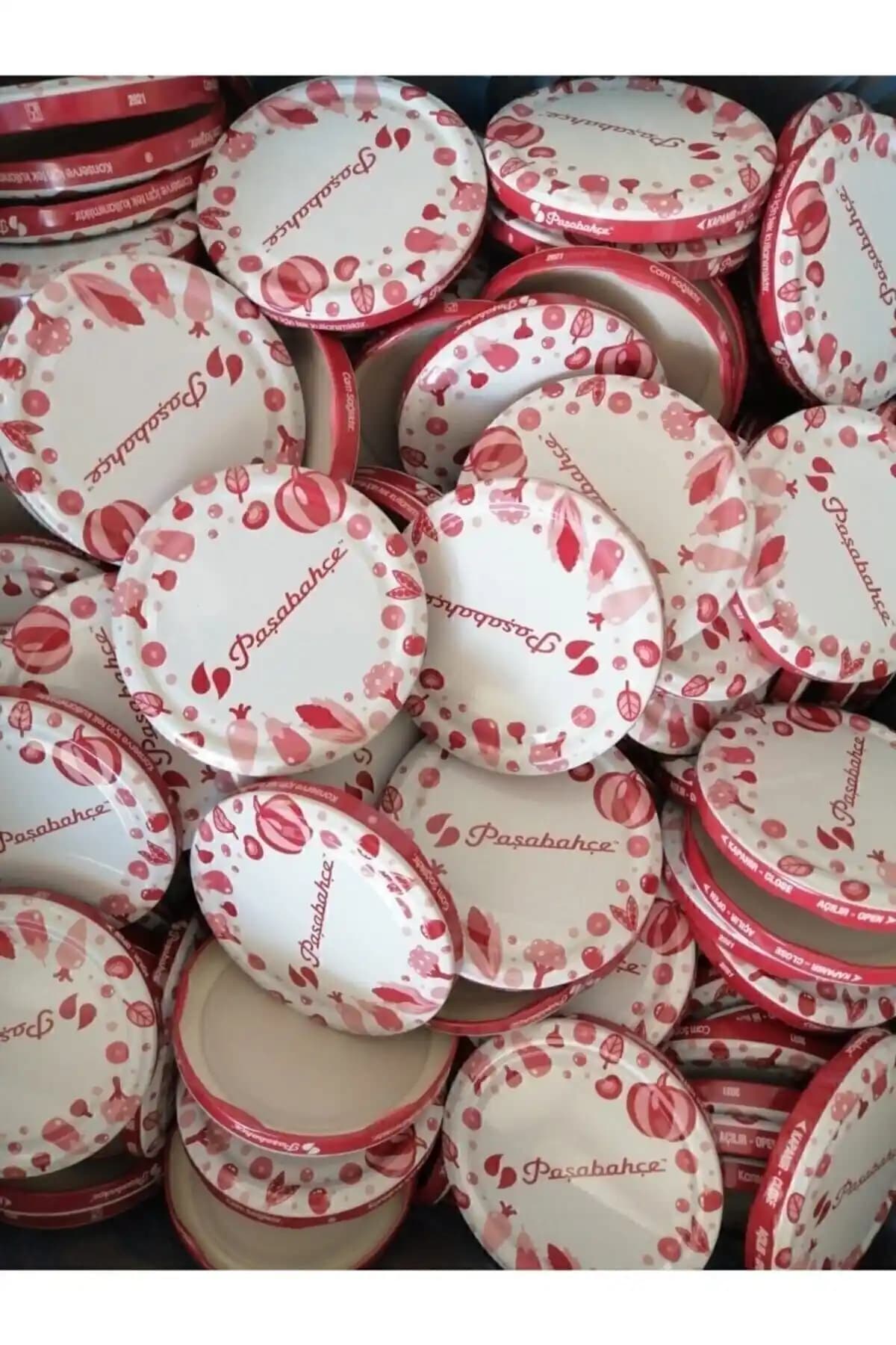 Paşabahçe Karışık Desenli Konserve Kavanoz Kapağı: Dayanıklı ve Estetik Mutfak Aksesuarı