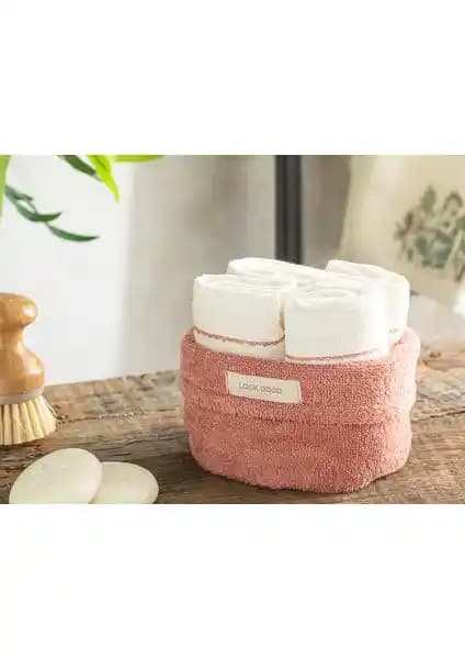 Türkçe Ev Quadro Pamuklu 4'lü Havlu Seti: Şık ve Fonksiyonel Ev Dekorasyonu İçin Uygun