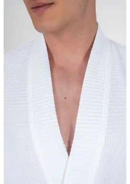 Varol Nemesis Serisi Pike Otel Bornozu Yüksek Kalite ve Şıklık Sunan Pamuklu Ürün