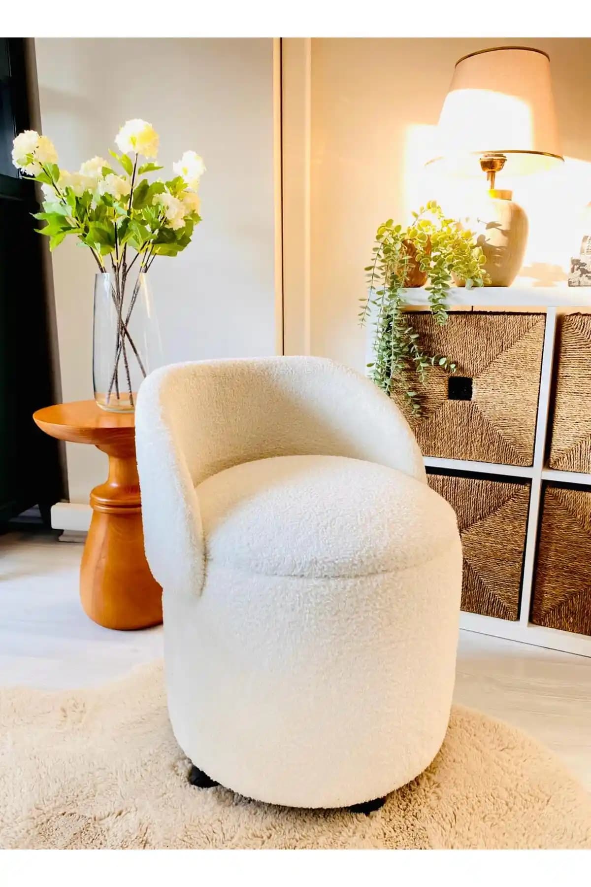 WEBPANYA Mobilya X Large Beyaz Tedy Kumaş Sandıklı Silindir Berjer Puf ve Orta Sehpa