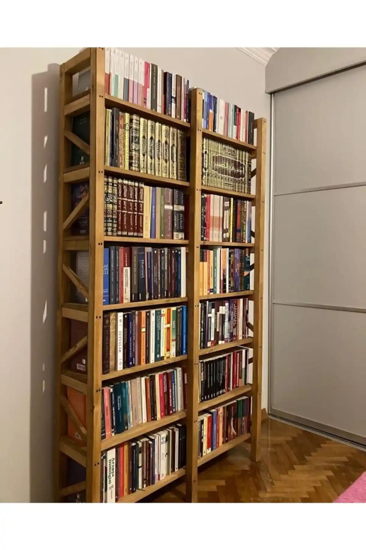 ZEREN AHŞAP TASARIM Koku Ahşap Yedi Raflı Masif Kitaplık Estetik ve Dayanıklılık Sunar