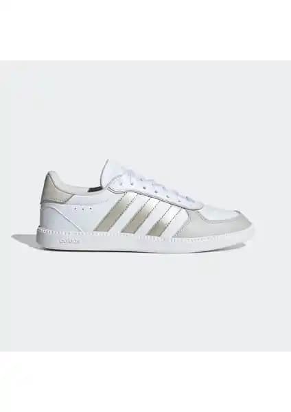 adidas Breaknet Sleek kadın spor ayakkabısı şıklık ve konforu bir arada sunar