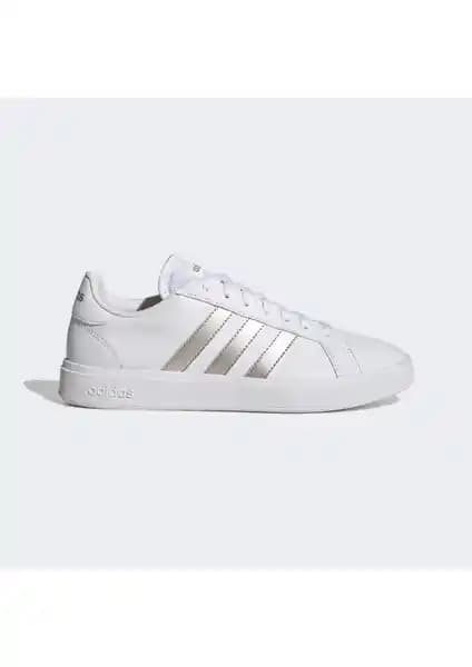 Adidas GW9263 Grand Court Kadın Spor Ayakkabısı Modern Tasarım ve Konfor Sunar