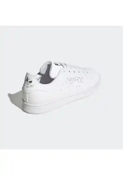 adidas Stan Smith Günlük Spor Ayakkabısı GZ7387: Modern Tasarım ve Konfor Bir Arada