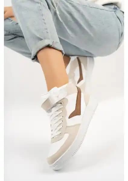 Mcdark Uzun Bilekli Spor Sneakers Ayakkabı: Şıklık ve Konforun Bir Arada Sunulduğu Kadın Ayakkabısı