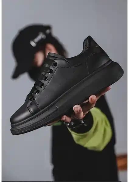 Polensa Unisex Siyah Cilt Spor Ayakkabı: Şıklık ve Konforun Birleştiği Günlük Kullanım Ürünü