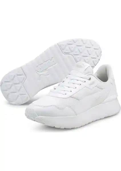 Puma R78 Voyage Kadın Spor Ayakkabısı Modern Tasarım ve Konfor Sunar