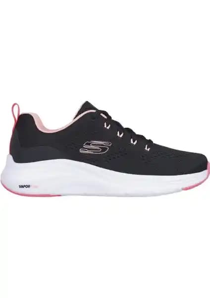 Skechers Vapor Foam Kadın Siyah Sneaker: Konfor ve Şıklığın Modern Buluşması