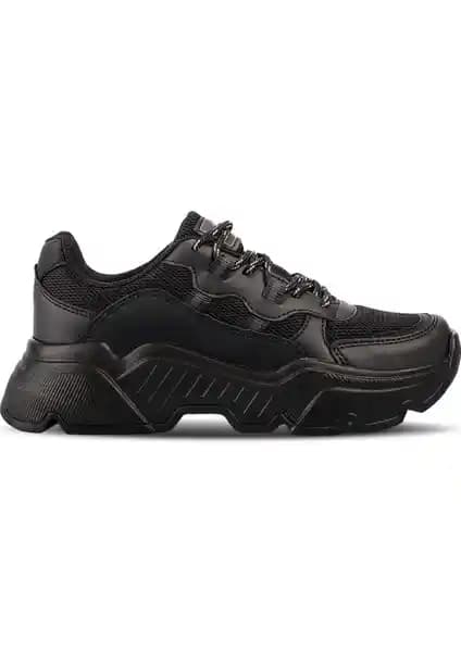 Slazenger ZELPHA Kadın Sneaker: Şıklık ve Konforu Bir Arada Sunan Modern Tasarım