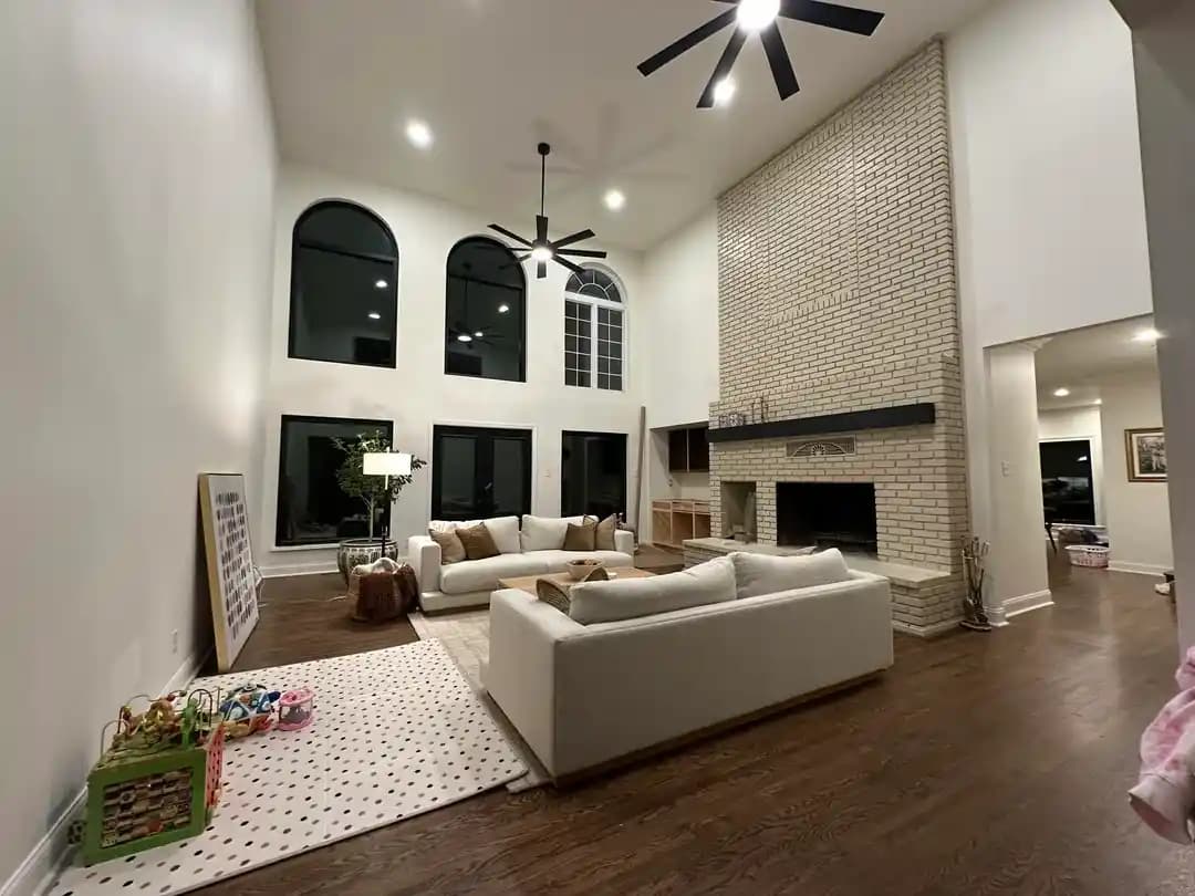 Ev Yenileme Projelerinde Kırmızı Tuğla ve Modern Tasarım Arasındaki Estetik Denge