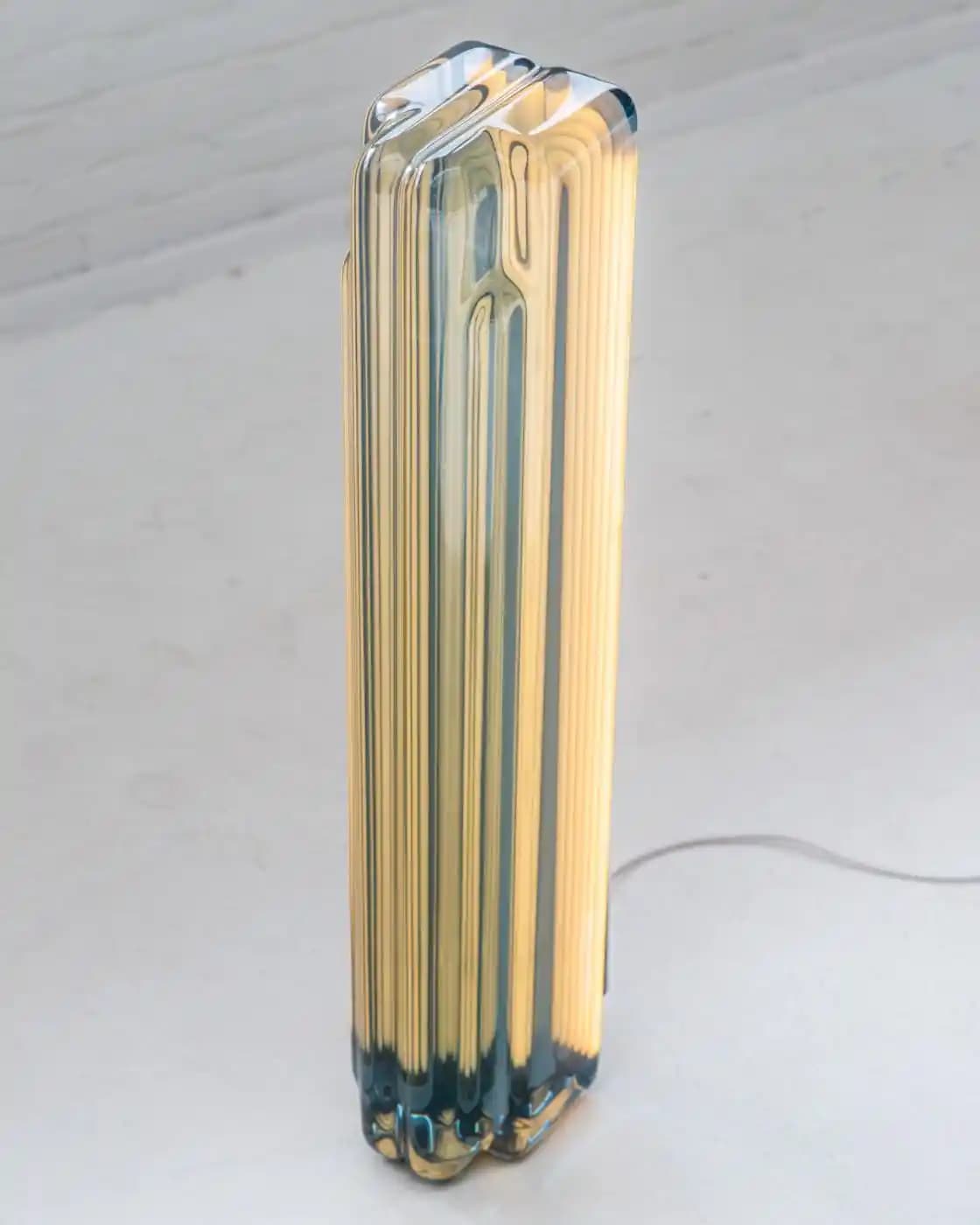 Laurids Gallee Reçine Lambalar: Eşsiz Tasarımlar ve Replikasyon Süreci Detayları