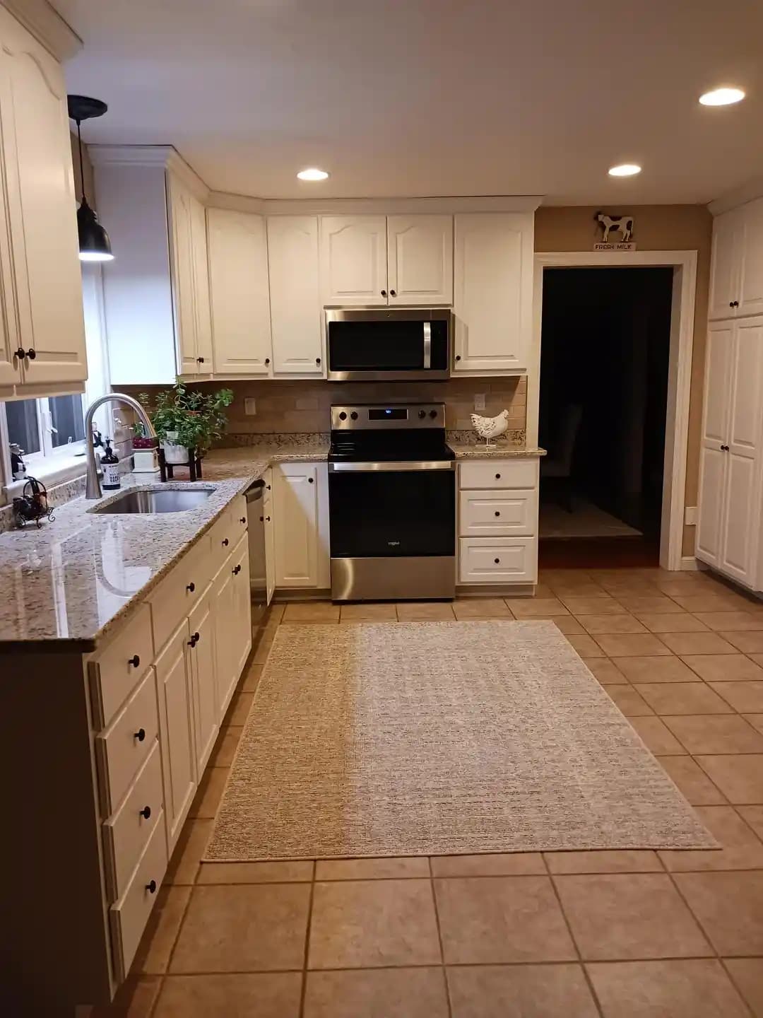 Mutfakta Halı Kullanımı: Estetik ve Pratiklik Arasında Doğru Seçim Rehberi