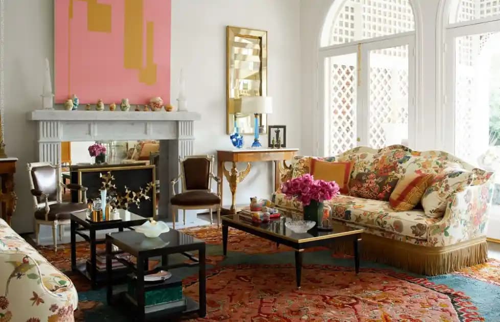 Salon Dekorasyonunda Sonbahar Teması: Halı, Perde ve Duvar Düzenlemeleriyle Pratik Öneriler