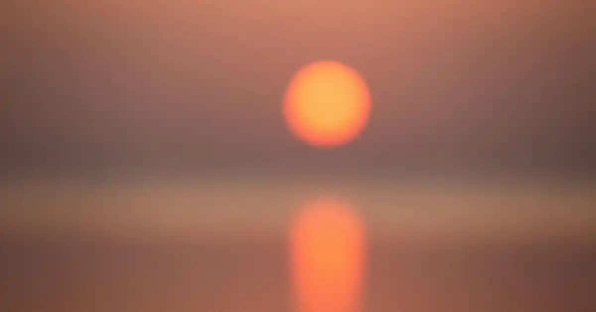 4'lü Cam Sehpa Setleri Fiyatları ve Dekorasyonda Kullanım İpuçları