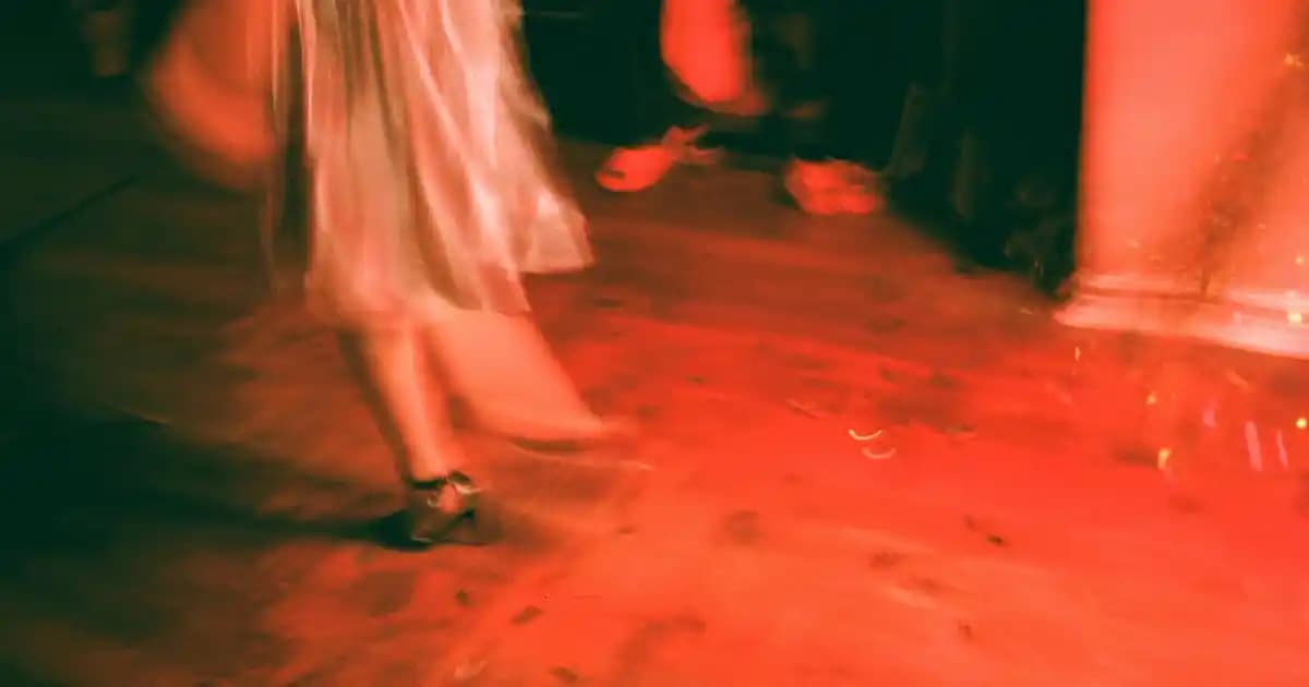 Ahşap Gece Lambalarıyla Evinize Sıcak ve Doğal Bir Atmosfer Katın