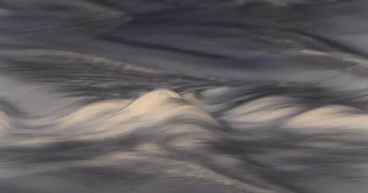 Alarmlı Masa Saatleri: Modern Dekorasyonda Şıklık ve İşlevselliğin Buluşması