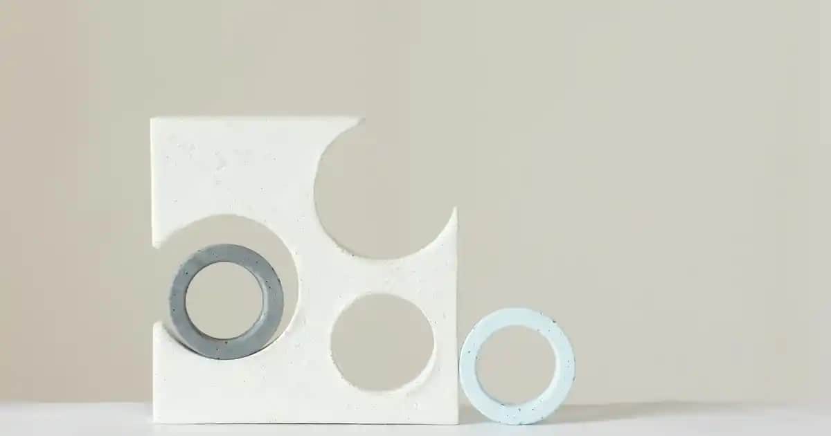 Ayna Kenarı Dekorasyonu İpuçları ve Yaratıcı Süsleme Fikirleri