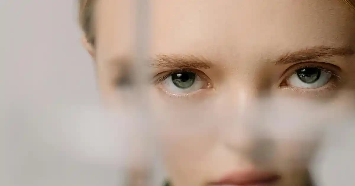 Aynalı Dresuar Takımı Seçenekleriyle Giriş Alanınıza Şıklık Katın