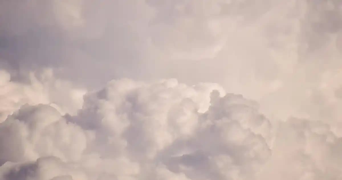 Boy Aynası Ayakları ile Dekorasyonda Şıklık ve İşlevsellik Sağlama Rehberi